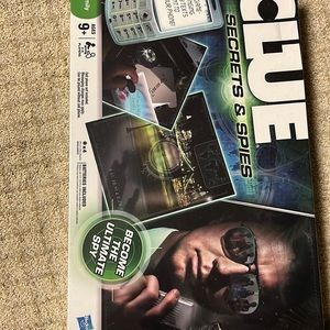 NWT- Clue Secrets and Spies game